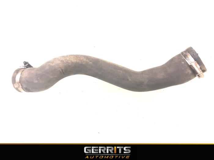 Gebruikte Intercooler Slang Ford Transit Connect (PJ2) 1.5 TDCi ECOnetic Prijs € 53,22 Inclusief btw aangeboden door Gerrits Automotive BV