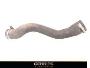 Gebruikte Intercooler Slang Ford Transit Connect (PJ2) 1.5 TDCi ECOnetic Prijs € 53,22 Inclusief btw aangeboden door Gerrits Automotive BV