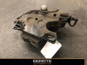 Gebruikte Additatief tank Citroen Jumpy 1.6 Blue HDi 95 Prijs € 211,74 Inclusief btw aangeboden door Gerrits Automotive BV