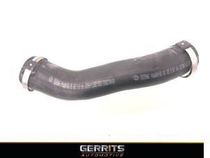 Gebruikte Intercooler Slang Kia Stonic (YB) 1.0i T-GDi 12V Prijs € 34,99 Margeregeling aangeboden door Gerrits Automotive BV