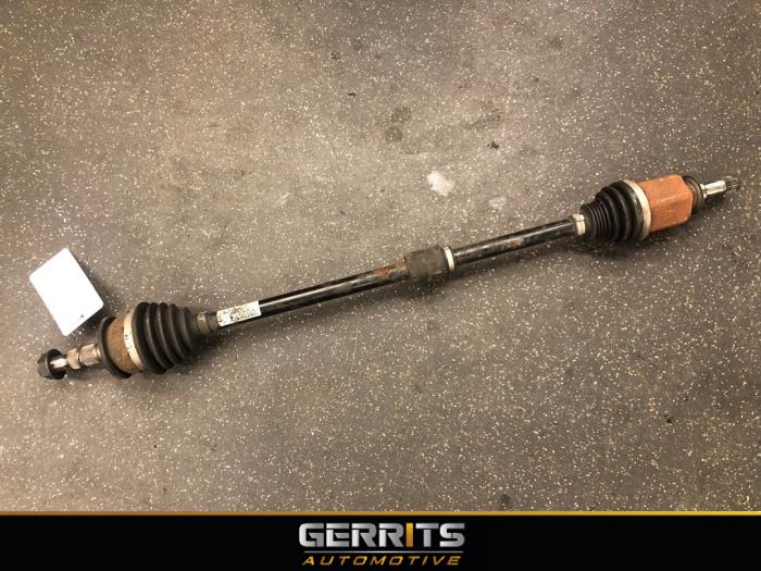 Gebruikte Aandrijfas rechts-voor Opel Astra K 1.0 Turbo 12V Prijs € 149,99 Margeregeling aangeboden door Gerrits Automotive BV