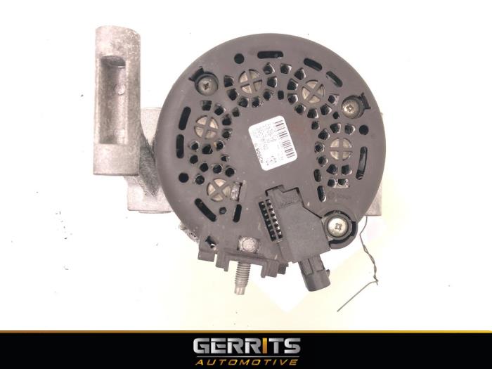 Dynamo van een Opel Astra K 1.0 Turbo 12V 2019