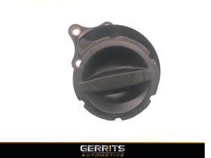 Gebruikte Oliedop Volvo XC60 I (DZ) 2.4 D3 20V Prijs € 24,99 Margeregeling aangeboden door Gerrits Automotive BV