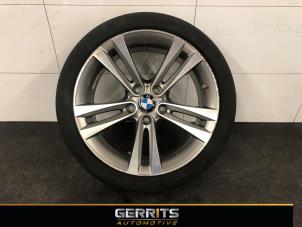 Gebruikte Velg + Band BMW 3 serie Touring (F31) 318i 1.5 TwinPower Turbo 12V Prijs € 149,99 Margeregeling aangeboden door Gerrits Automotive BV