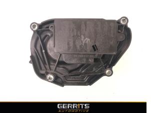 Gebruikte Distributiedeksel Peugeot 2008 (UD/UK/UR/US/UX) 1.2 VTi 12V PureTech 130 Prijs € 19,99 Margeregeling aangeboden door Gerrits Automotive BV