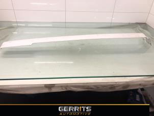 Gebruikte Carrosserielijst Mercedes Vito (447.6) 1.6 111 CDI 16V Prijs € 60,49 Inclusief btw aangeboden door Gerrits Automotive BV