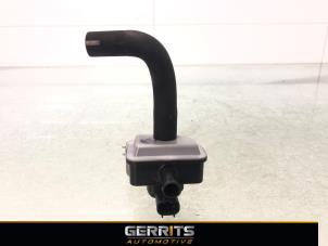 Gebruikte Vacuum ventiel Toyota Yaris IV (P21/PA1/PH1) 1.5 12V Hybrid 115 Prijs € 29,99 Margeregeling aangeboden door Gerrits Automotive BV