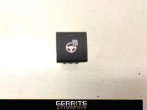Gebruikte Schakelaar (diversen) Toyota Yaris IV (P21/PA1/PH1) 1.5 12V Hybrid 115 Prijs € 29,99 Margeregeling aangeboden door Gerrits Automotive BV