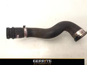 Gebruikte Intercooler Slang Opel Astra K Sports Tourer 1.6 CDTI 110 16V Prijs € 24,99 Margeregeling aangeboden door Gerrits Automotive BV