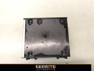 Gebruikte Radio module Opel Astra K Sports Tourer 1.6 CDTI 110 16V Prijs € 124,99 Margeregeling aangeboden door Gerrits Automotive BV