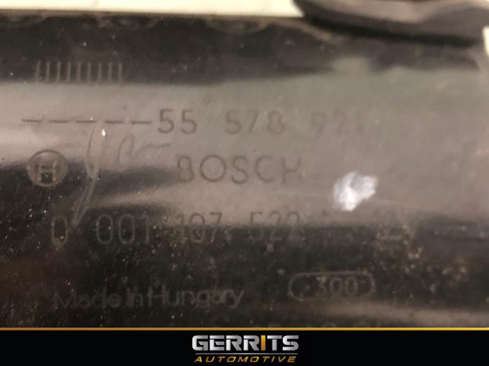 Startmotor van een Opel Corsa D 1.4 16V Twinport 2012