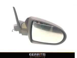 Gebruikte Spiegel Buiten rechts Mitsubishi Colt (Z2/Z3) 1.3 16V Prijs € 34,99 Margeregeling aangeboden door Gerrits Automotive BV