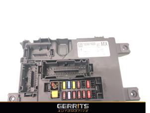 Gebruikte Zekeringkast Opel Corsa D 1.2 16V Prijs € 64,99 Margeregeling aangeboden door Gerrits Automotive BV