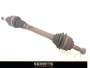 Gebruikte Aandrijfas links-voor Citroen C4 Grand Picasso (UA) 2.0 16V Autom. Prijs € 24,99 Margeregeling aangeboden door Gerrits Automotive BV