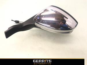 Gebruikte Spiegel Buiten links Peugeot 208 I (CA/CC/CK/CL) 1.0 Vti 12V PureTech Prijs € 49,99 Margeregeling aangeboden door Gerrits Automotive BV