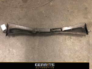 Gebruikte Paravent Peugeot 208 I (CA/CC/CK/CL) 1.0 Vti 12V PureTech Prijs € 39,99 Margeregeling aangeboden door Gerrits Automotive BV