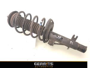 Gebruikte Mac Phersonpoot links-voor Peugeot 208 I (CA/CC/CK/CL) 1.0 Vti 12V PureTech Prijs € 24,99 Margeregeling aangeboden door Gerrits Automotive BV