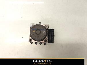 Gebruikte ABS Pomp Opel Movano 2.3 CDTi 16V FWD Prijs € 149,99 Margeregeling aangeboden door Gerrits Automotive BV