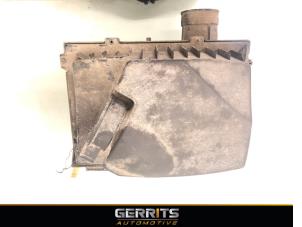 Gebruikte Luchtfilterhuis Opel Movano 2.3 CDTi 16V FWD Prijs € 39,99 Margeregeling aangeboden door Gerrits Automotive BV