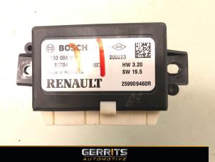 Gebruikte PDC Module Renault Megane IV Estate (RFBK) 1.3 TCE 100 16V Prijs € 99,99 Margeregeling aangeboden door Gerrits Automotive BV