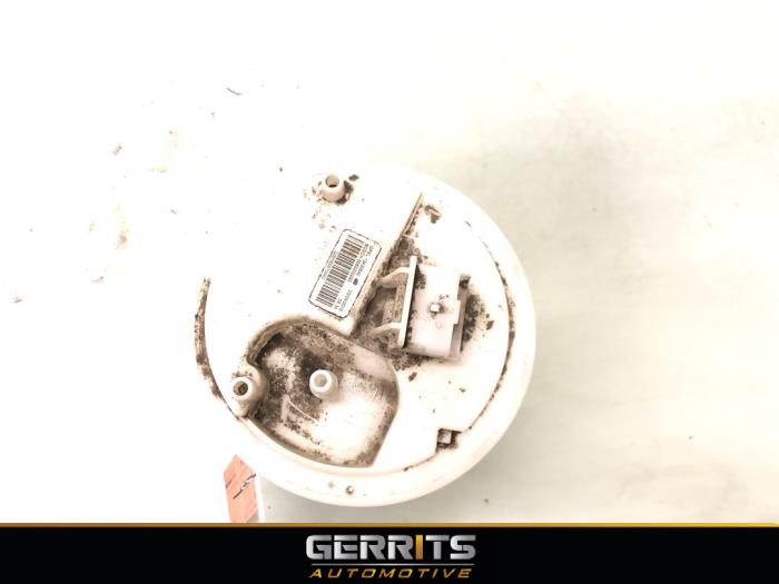 Gebruikte Tank element Pomp Opel Corsa E 1.0 SIDI Turbo 12V Prijs € 39,99 Margeregeling aangeboden door Gerrits Automotive BV