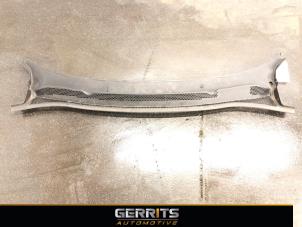 Gebruikte Paravan Opel Corsa E 1.0 SIDI Turbo 12V Prijs € 24,99 Margeregeling aangeboden door Gerrits Automotive BV