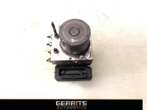 Gebruikte ABS Pomp Toyota ProAce 2.0 D-4D 122 16V Prijs € 241,99 Inclusief btw aangeboden door Gerrits Automotive BV