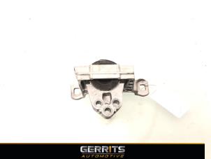 Gebruikte Motorrubber Ford Transit Connect (PJ2) 1.5 TDCi ECOnetic Prijs € 42,34 Inclusief btw aangeboden door Gerrits Automotive BV