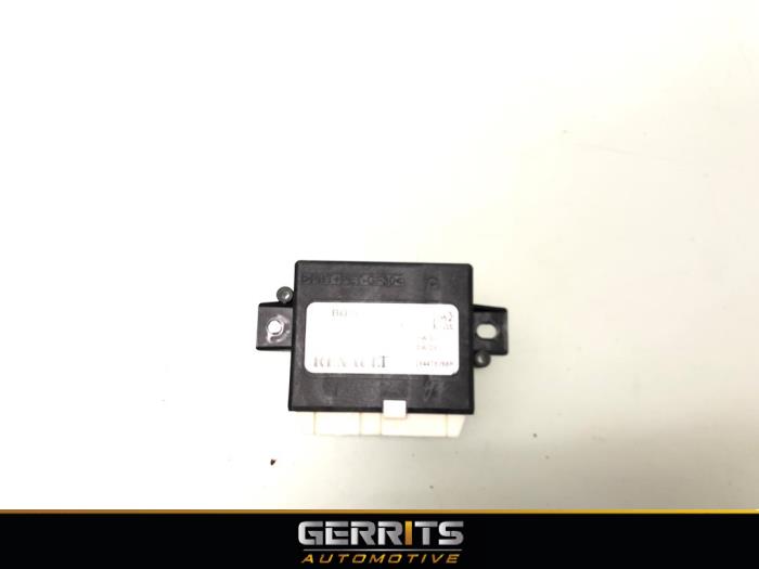 Gebruikte PDC Module Dacia Duster (SR) 1.2 TCE 16V Prijs € 99,99 Margeregeling aangeboden door Gerrits Automotive BV