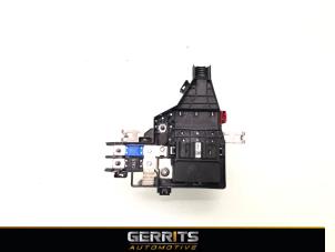 Gebruikte Zekeringkast Dacia Duster (SR) 1.2 TCE 16V Prijs € 29,99 Margeregeling aangeboden door Gerrits Automotive BV