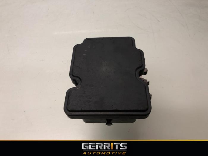 ABS Pomp van een Dacia Duster (SR) 1.2 TCE 16V 2018