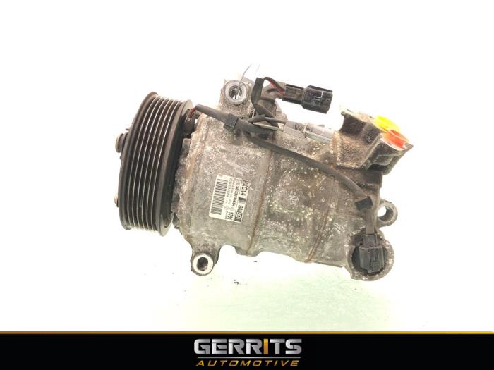 Gebruikte Aircopomp Renault Megane IV Estate (RFBK) 1.2 Energy TCE 100 Prijs € 99,99 Margeregeling aangeboden door Gerrits Automotive BV