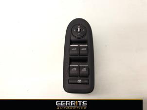 Gebruikte Elektrisch Raam Schakelaar Ford Kuga I 2.0 TDCi 16V 163 4x4 Prijs € 24,99 Margeregeling aangeboden door Gerrits Automotive BV