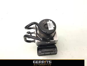 Gebruikte ABS Pomp Volvo V40 (MV) 2.0 D2 16V Prijs € 44,99 Margeregeling aangeboden door Gerrits Automotive BV