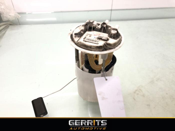 Gebruikte Tank element Pomp Renault Megane III Grandtour (KZ) 1.5 dCi 110 Prijs € 39,99 Margeregeling aangeboden door Gerrits Automotive BV