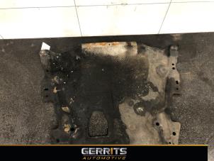 Gebruikte Beschermplaat bodem Volvo V60 I (FW/GW) 1.6 DRIVe Prijs € 39,95 Margeregeling aangeboden door Gerrits Automotive BV