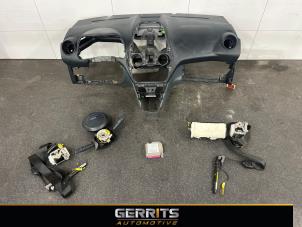 Gebruikte Module + Airbag Set Ford Ka II 1.2 Prijs € 399,99 Margeregeling aangeboden door Gerrits Automotive BV