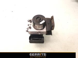 Gebruikte ABS Pomp Renault Twingo II (CN) 1.5 dCi 90 FAP Prijs € 29,99 Margeregeling aangeboden door Gerrits Automotive BV