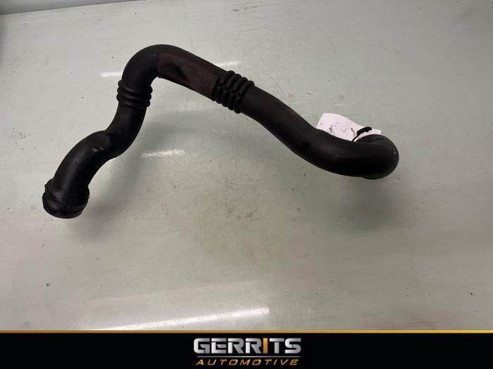 Gebruikte Intercooler Buis Renault Master III (MA/MB/MC/MD/MH/MF/MG/MH) 2.3 dCi 16V Prijs € 60,49 Inclusief btw aangeboden door Gerrits Automotive BV
