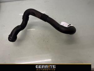 Gebruikte Intercooler Buis Renault Master III (MA/MB/MC/MD/MH/MF/MG/MH) 2.3 dCi 16V Prijs € 60,49 Inclusief btw aangeboden door Gerrits Automotive BV