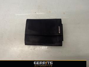 Gebruikte Instructie Boekje Renault Master III (MA/MB/MC/MD/MH/MF/MG/MH) 2.3 dCi 16V Prijs € 48,39 Inclusief btw aangeboden door Gerrits Automotive BV