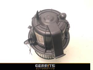 Gebruikte Chaufage Ventilatiemotor Citroen C4 Cactus (0B/0P) 1.2 PureTech 82 12V Prijs € 24,99 Margeregeling aangeboden door Gerrits Automotive BV