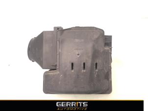 Gebruikte Luchtfilterhuis Dacia Duster (HS) 1.6 16V Prijs € 39,99 Margeregeling aangeboden door Gerrits Automotive BV