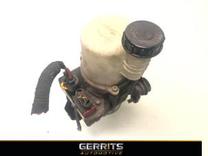 Gebruikte Servopomp Dacia Duster (HS) 1.6 16V Prijs € 259,99 Margeregeling aangeboden door Gerrits Automotive BV