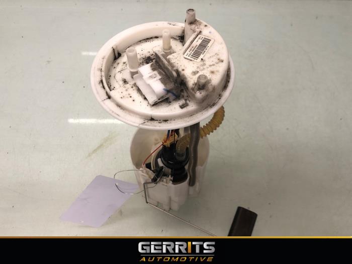 Gebruikte Tank element Pomp Opel Combo 1.3 CDTI 16V ecoFlex Prijs € 60,49 Inclusief btw aangeboden door Gerrits Automotive BV
