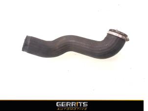 Gebruikte Intercooler Slang Volvo XC90 I 2.4 D5 20V Prijs € 24,99 Margeregeling aangeboden door Gerrits Automotive BV