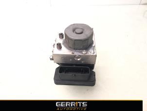 Gebruikte ABS Pomp Renault Clio IV (5R) 0.9 Energy TCE 90 12V Prijs € 74,99 Margeregeling aangeboden door Gerrits Automotive BV