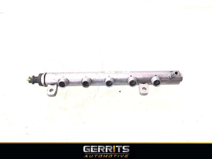 Gebruikte Injector brug Opel Vivaro 1.6 CDTI 95 Euro 6 Prijs € 90,74 Inclusief btw aangeboden door Gerrits Automotive BV