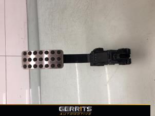 Gebruikte Gaspedaal Mercedes CLA (118.3) 1.3 CLA-200 Turbo 16V Prijs € 29,99 Margeregeling aangeboden door Gerrits Automotive BV