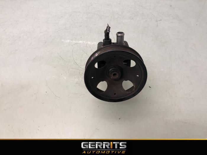 Gebruikte Pomp Servo Volvo S80 (TR/TS) 2.5 D Prijs € 59,99 Margeregeling aangeboden door Gerrits Automotive BV